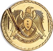 25 Piastres