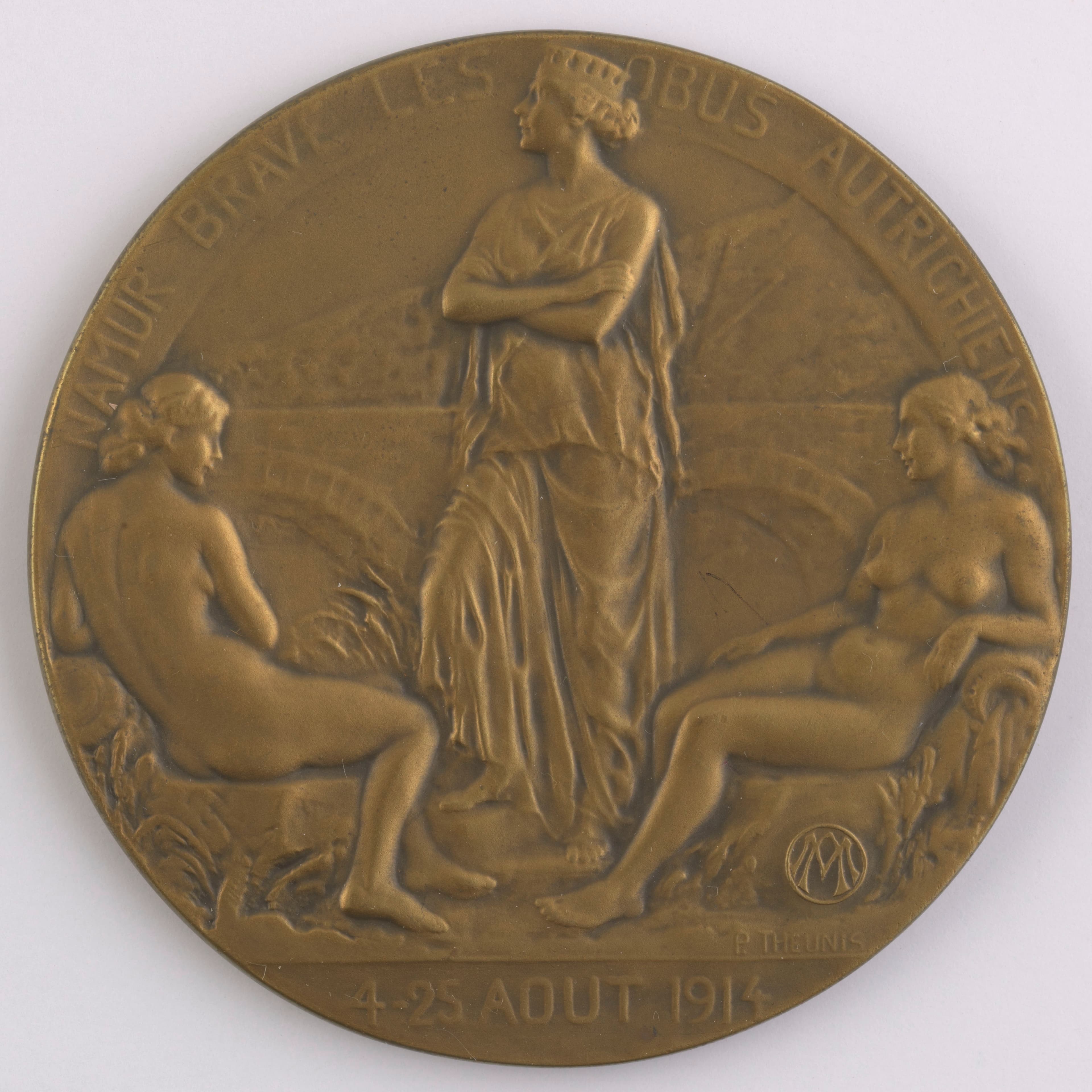 Namur Brave les Obus Autrichiens - Sa Garnison Débarque à Ostende 1914